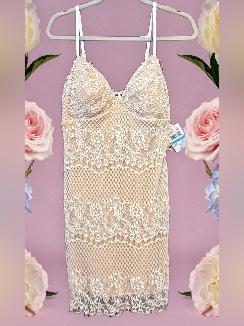 Morgan & Co. NWT Beige Lace Slip Chemise with Floral Mesh size 5